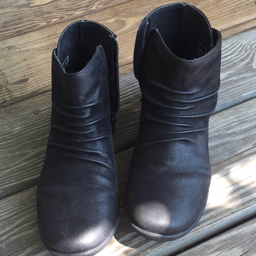 Clarks Cloudsteppers ankle boots